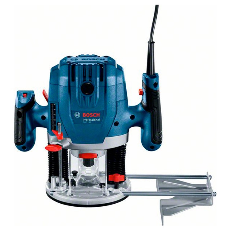 FRESADORA GOF 130 BOSCH